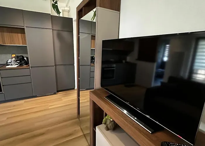 Como's Hill - Foresta Lipomo