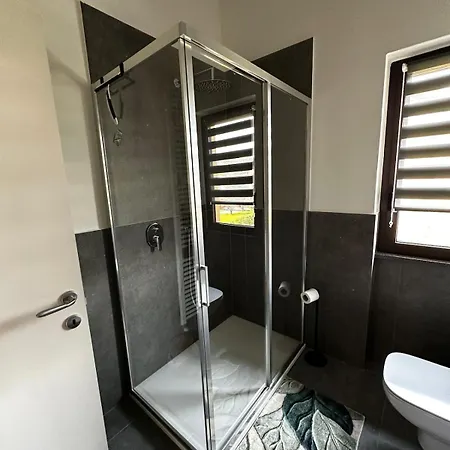 Διαμέρισμα Como's Hill - Foresta