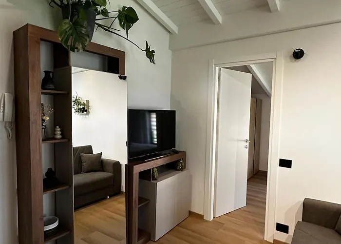 Como's Hill - Foresta *