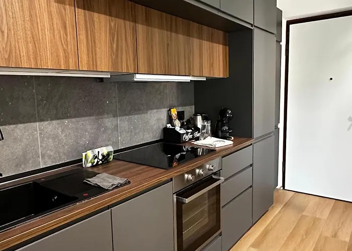 Como's Hill - Foresta Apartman *
